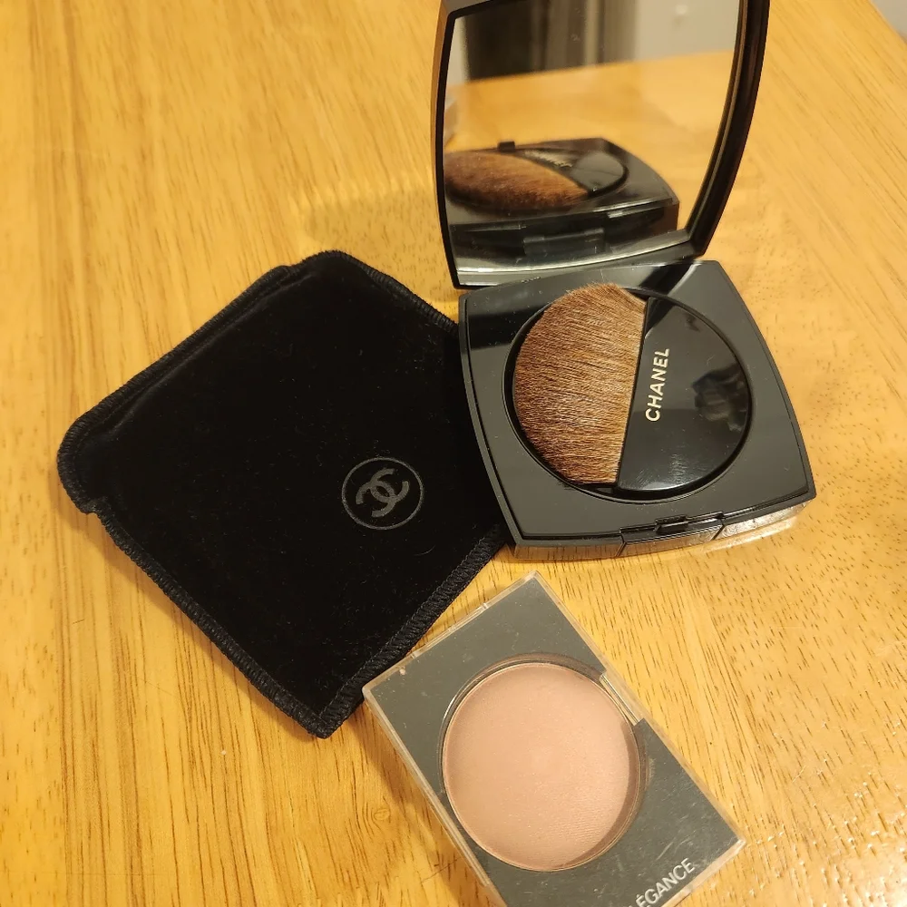 CHANEL Blush & Powder bundle - Picture 3 of 7
